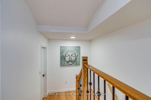 Photo 21 at 2246 Fairbairn Court, WT West Oak Trails, Oakville