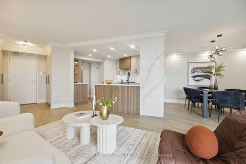Photo 3 at 1604 - 7250 Yonge Street, Yorkhill, Vaughan