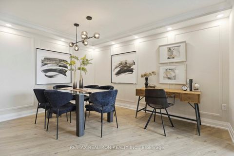Photo 4 at 1604 - 7250 Yonge Street, Yorkhill, Vaughan