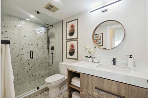 Photo 19 at 1604 - 7250 Yonge Street, Yorkhill, Vaughan