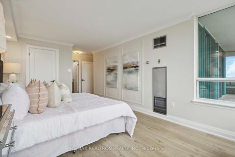 Photo 20 at 1604 - 7250 Yonge Street, Yorkhill, Vaughan