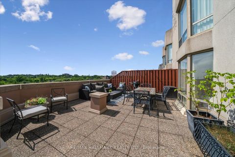Photo 8 at 704 - 175 Cedar Avenue, Harding, Richmond Hill