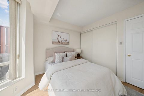 Photo 25 at 704 - 175 Cedar Avenue, Harding, Richmond Hill