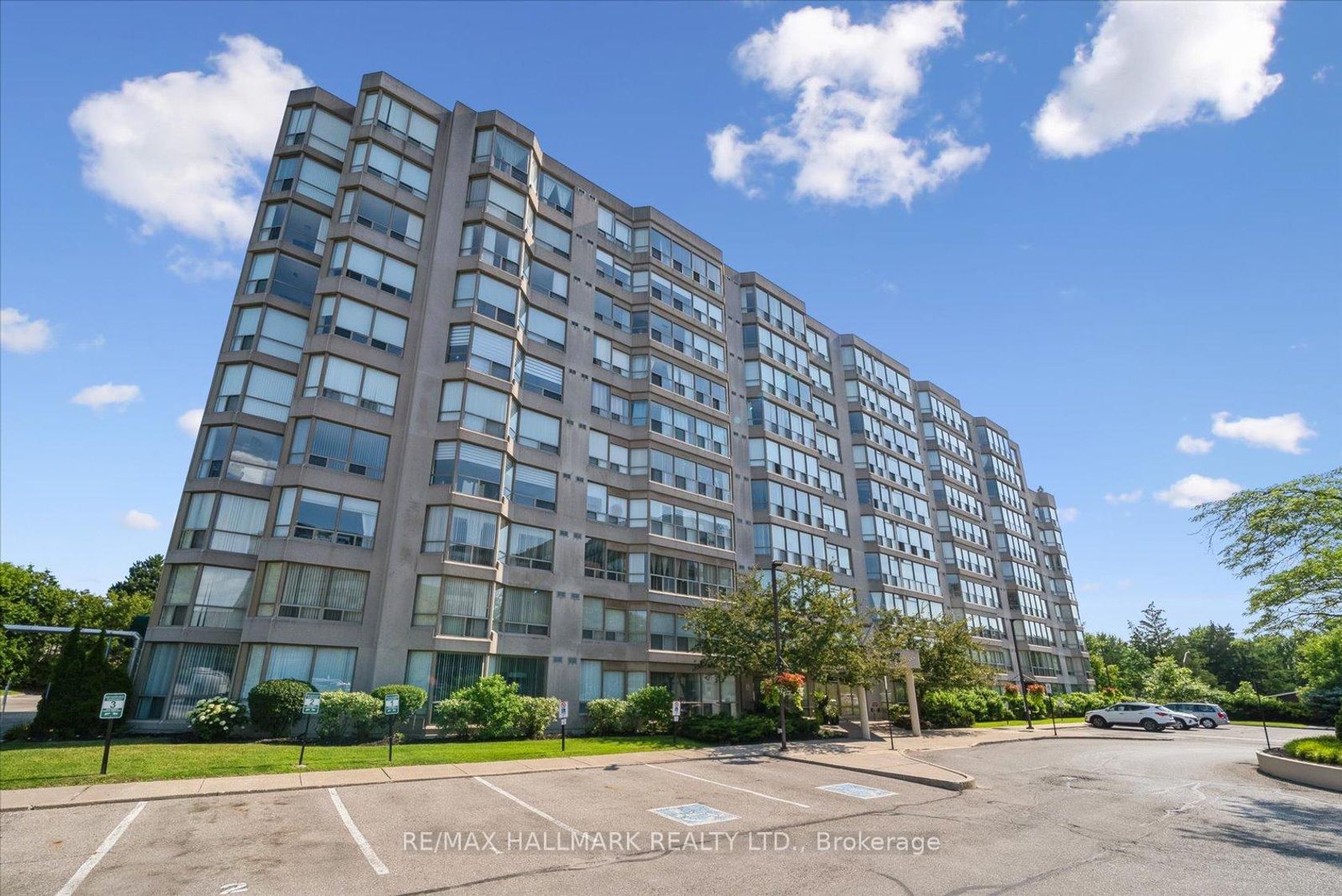 704 - 175 Cedar Avenue, Harding, Richmond Hill 