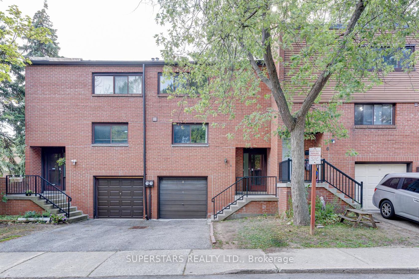 4 Frosty Meadoway, Hillcrest Village, Toronto 
