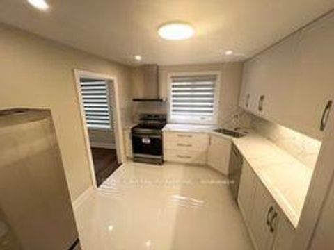Photo 4 at 218 Chartland Boulevard S, Agincourt North, Toronto
