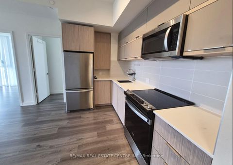Photo 2 at 810 - 10 Deerlick Court, Donalda, Toronto