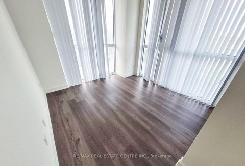 Photo 5 at 810 - 10 Deerlick Court, Donalda, Toronto