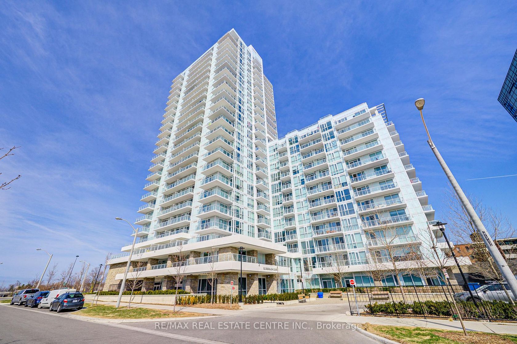 810 - 10 Deerlick Court, Donalda, Toronto 