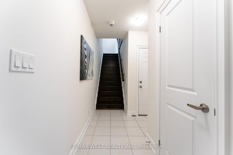 Photo 2 at 19 - 2172 Trafalgar Road, RO River Oaks, Oakville