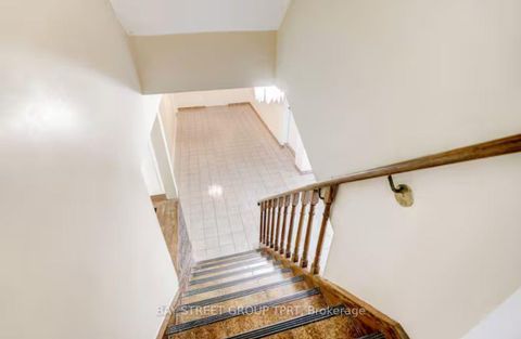 Photo 38 at 8 Kersey Crescent, North Richvale, Richmond Hill
