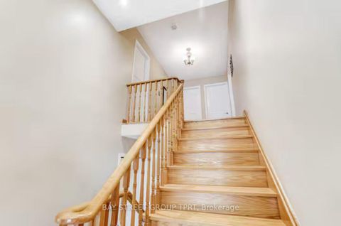 Photo 40 at 8 Kersey Crescent, North Richvale, Richmond Hill