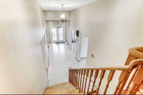 Photo 41 at 8 Kersey Crescent, North Richvale, Richmond Hill