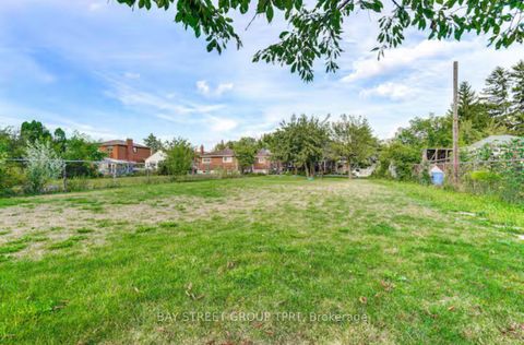 Photo 43 at 8 Kersey Crescent, North Richvale, Richmond Hill