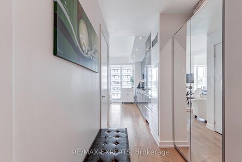 Photo 2 at 503 - 117 McMahon Drive, Bayview Village, Toronto