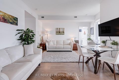 Photo 4 at 503 - 117 McMahon Drive, Bayview Village, Toronto
