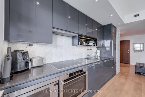 Photo 8 at 503 - 117 McMahon Drive, Bayview Village, Toronto