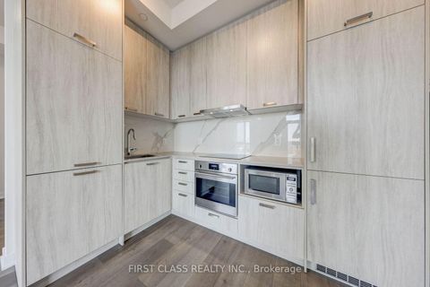Photo 10 at 506 - 10 Honeycrisp Crescent, Vaughan Corporate Centre, Vaughan