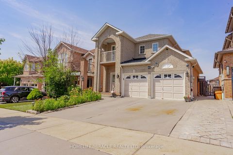 Photo 2 at 60 Forest Fountain Drive, Sonoma Heights, Vaughan