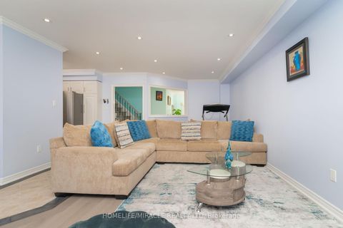Photo 9 at 60 Forest Fountain Drive, Sonoma Heights, Vaughan