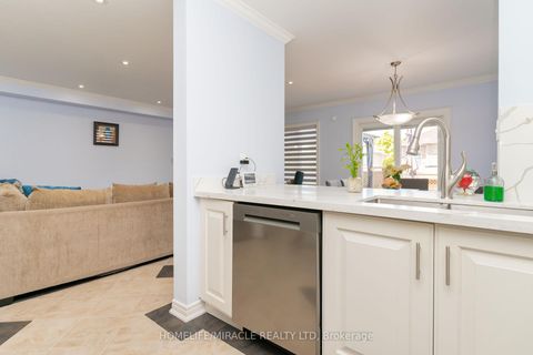 Photo 17 at 60 Forest Fountain Drive, Sonoma Heights, Vaughan