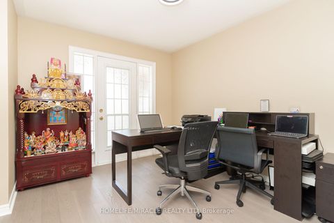 Photo 31 at 60 Forest Fountain Drive, Sonoma Heights, Vaughan