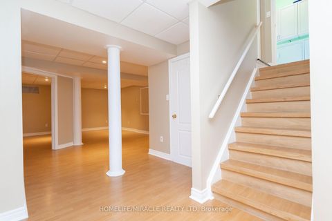 Photo 34 at 60 Forest Fountain Drive, Sonoma Heights, Vaughan