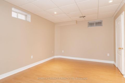 Photo 36 at 60 Forest Fountain Drive, Sonoma Heights, Vaughan