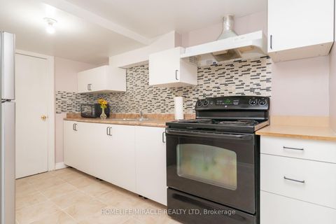 Photo 38 at 60 Forest Fountain Drive, Sonoma Heights, Vaughan