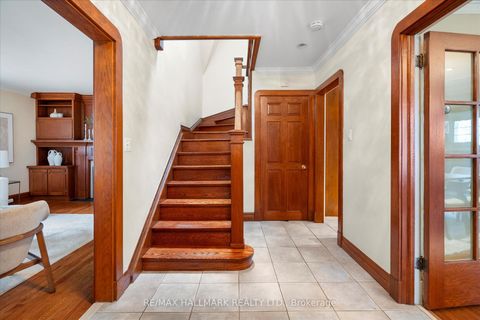 Photo 3 at 34 Munro Park Avenue, The Beaches, Toronto