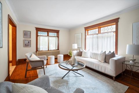 Photo 5 at 34 Munro Park Avenue, The Beaches, Toronto