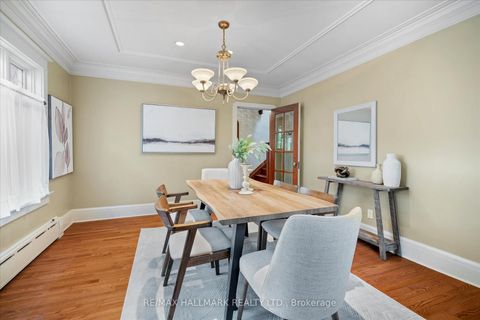 Photo 7 at 34 Munro Park Avenue, The Beaches, Toronto Photo 7 at 34 Munro Park Avenue, The Beaches, Toronto