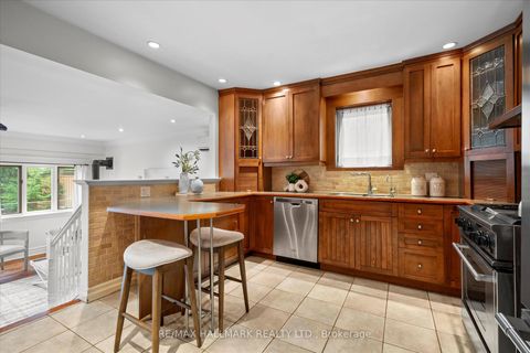 Photo 8 at 34 Munro Park Avenue, The Beaches, Toronto