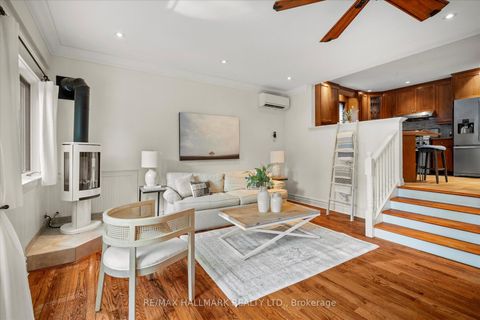 Photo 11 at 34 Munro Park Avenue, The Beaches, Toronto
