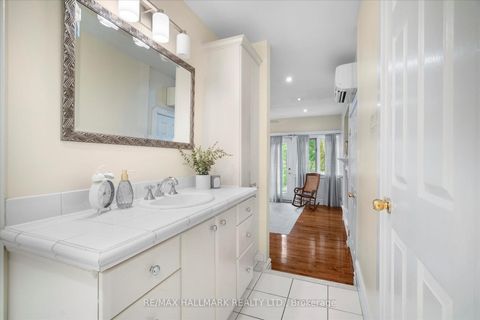 Photo 22 at 34 Munro Park Avenue, The Beaches, Toronto