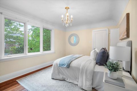 Photo 26 at 34 Munro Park Avenue, The Beaches, Toronto