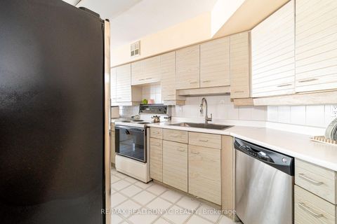 Photo 1 at 614 - 30 Greenfield Avenue, Willowdale East, Toronto