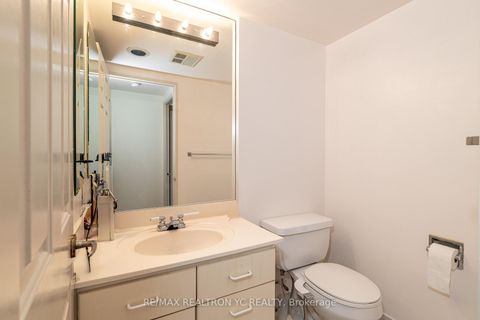 Photo 8 at 614 - 30 Greenfield Avenue, Willowdale East, Toronto