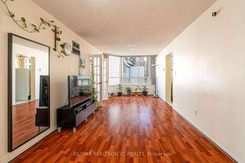 Photo 12 at 614 - 30 Greenfield Avenue, Willowdale East, Toronto