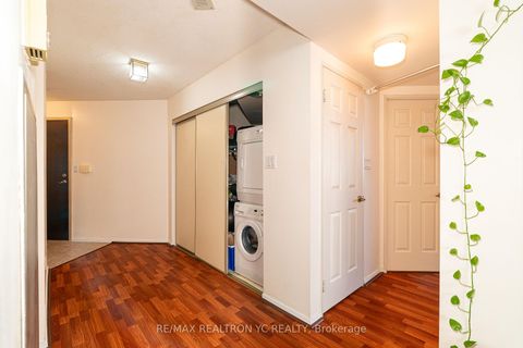 Photo 13 at 614 - 30 Greenfield Avenue, Willowdale East, Toronto