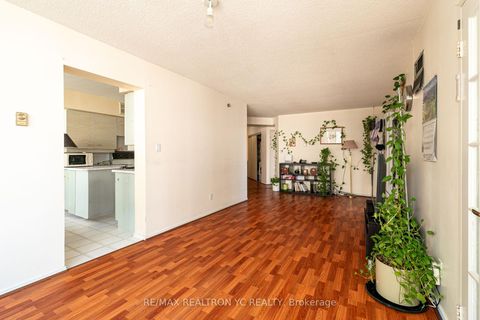Photo 14 at 614 - 30 Greenfield Avenue, Willowdale East, Toronto