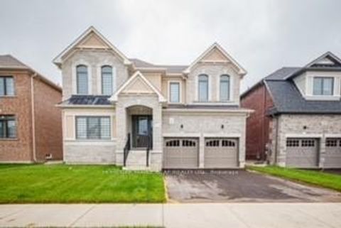Photo 1 at 216 Warden Street, Stayner, Clearview