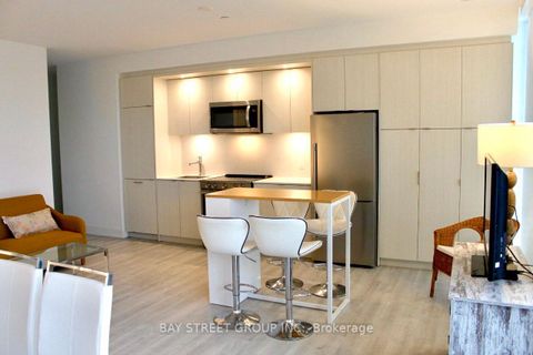Photo 4 at 2207 - 30 Inn On The Park Drive, Don Mills, Toronto