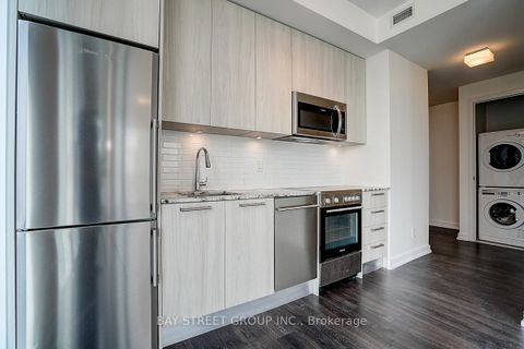 Photo 9 at 3107 - 28 Wellesley Street E, Yonge Corridor, Toronto