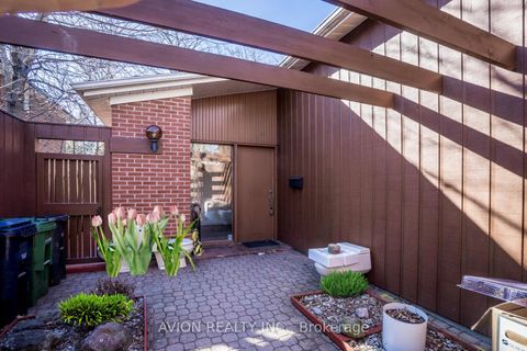 Photo 19 at 215 Dunview Avenue, Willowdale East, Toronto