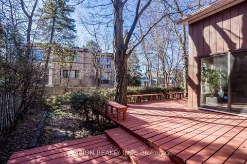 Photo 20 at 215 Dunview Avenue, Willowdale East, Toronto