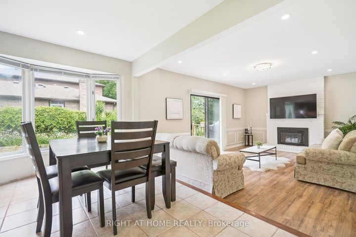 Photo 11 at 309 Amberly Boulevard, Ancaster, Hamilton