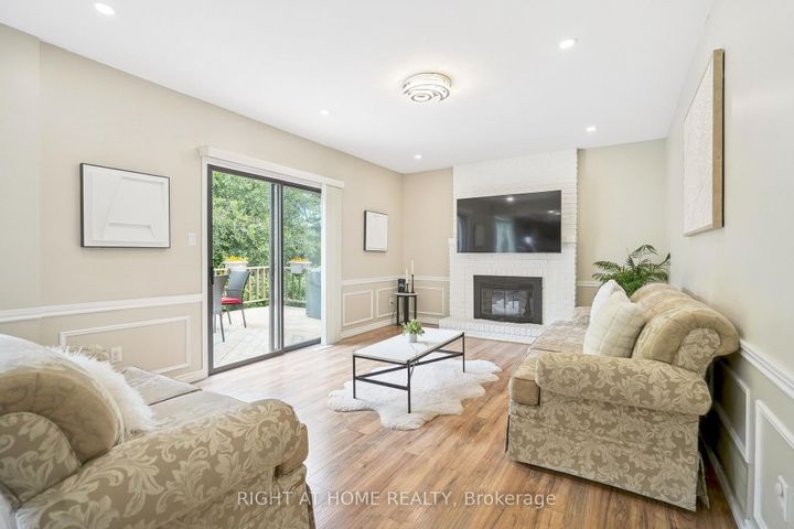 Photo 12 at 309 Amberly Boulevard, Ancaster, Hamilton