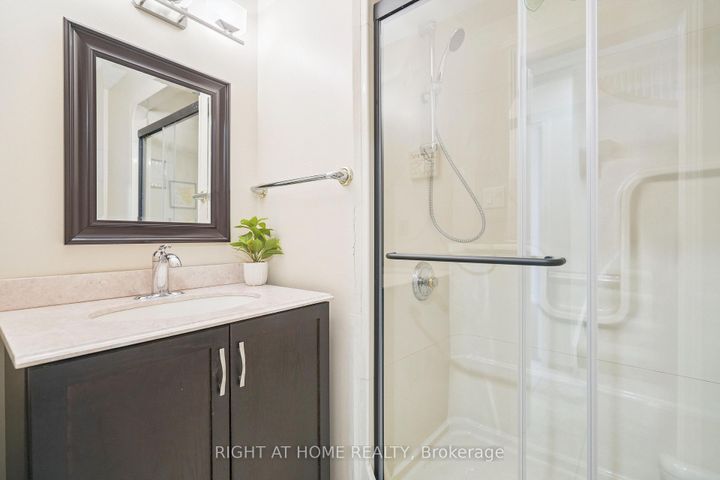 Photo 15 at 309 Amberly Boulevard, Ancaster, Hamilton