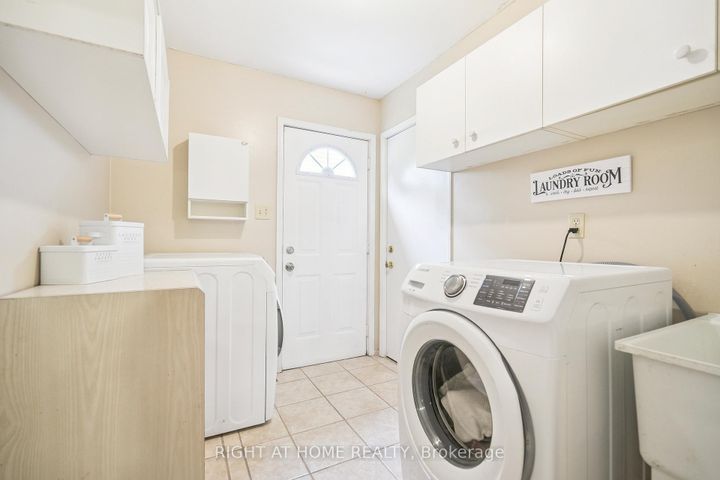 Photo 17 at 309 Amberly Boulevard, Ancaster, Hamilton